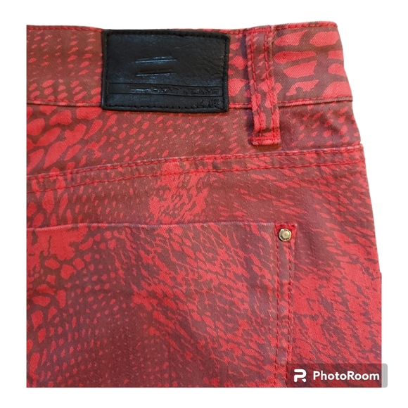 DKNY Red and Black Animal Print Denim Jegging Jeans Size 12 - Picture 5 of 10